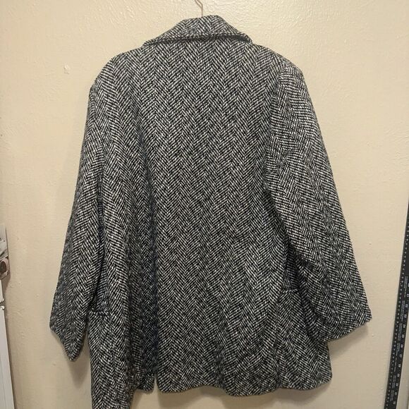 Leslie Fay Womens Medium Black White Herringbone Tweed Button Front Coat Jacket - Picture 4 of 9